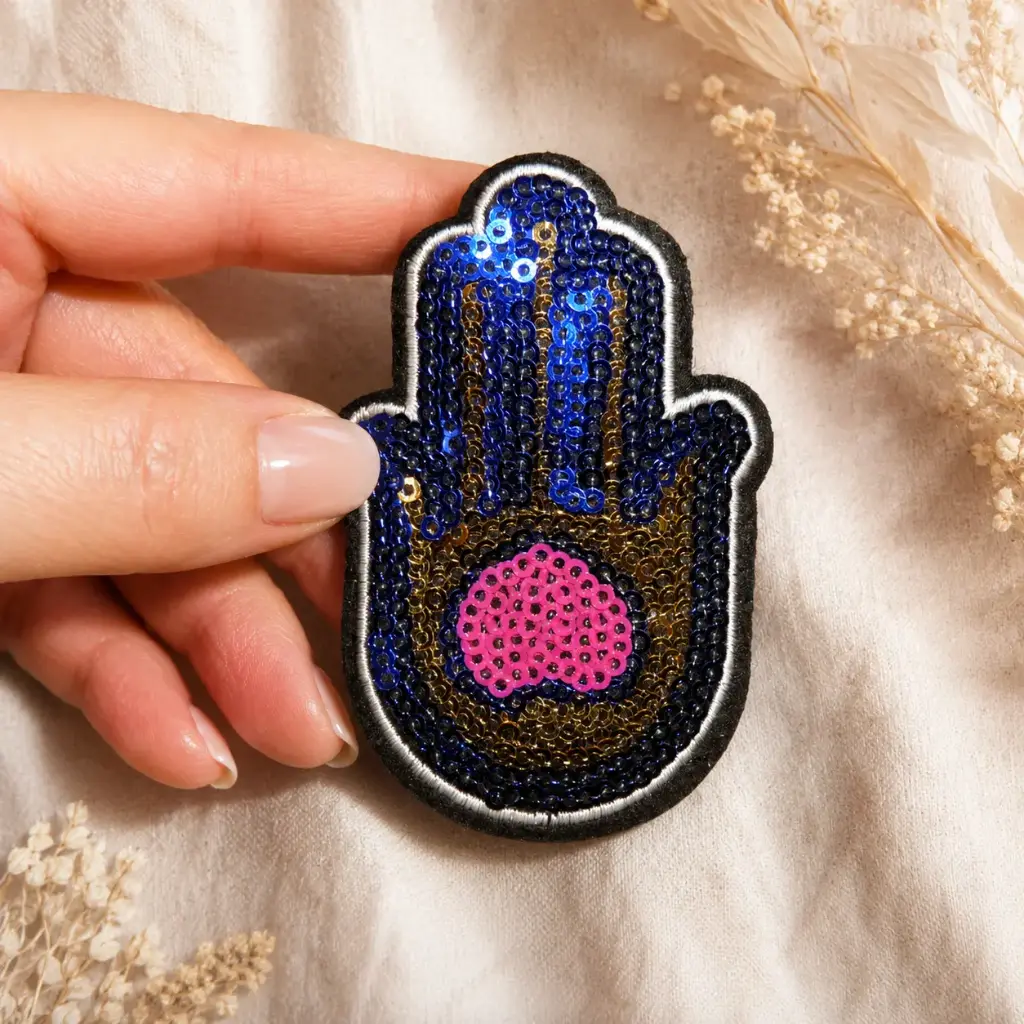 Écusson thermocollant à sequins Main de Fatma - Renfort Textile Décoratif (5,2 x 8 cm)