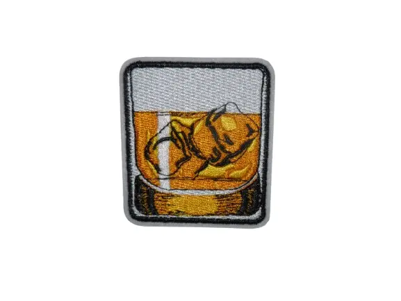Écusson brodé thermocollant Verre Whisky avec glaçons