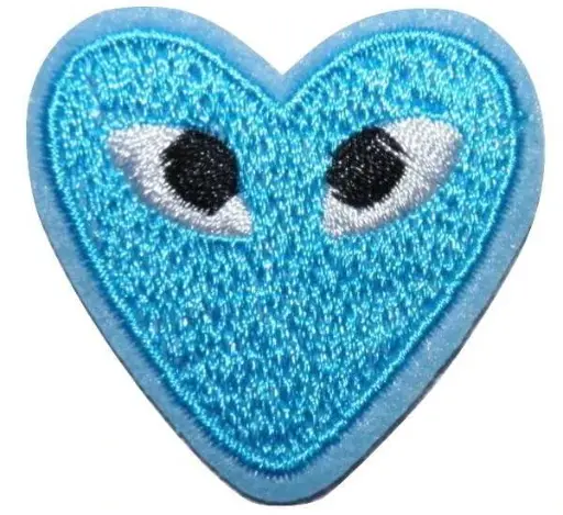 [P1084-0012] Écusson brodé thermocollant Cœur Bleu ciel